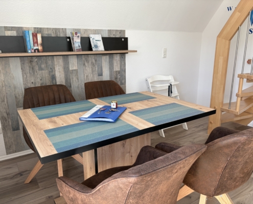 Essbereich mit Aufgang in die Maisonette